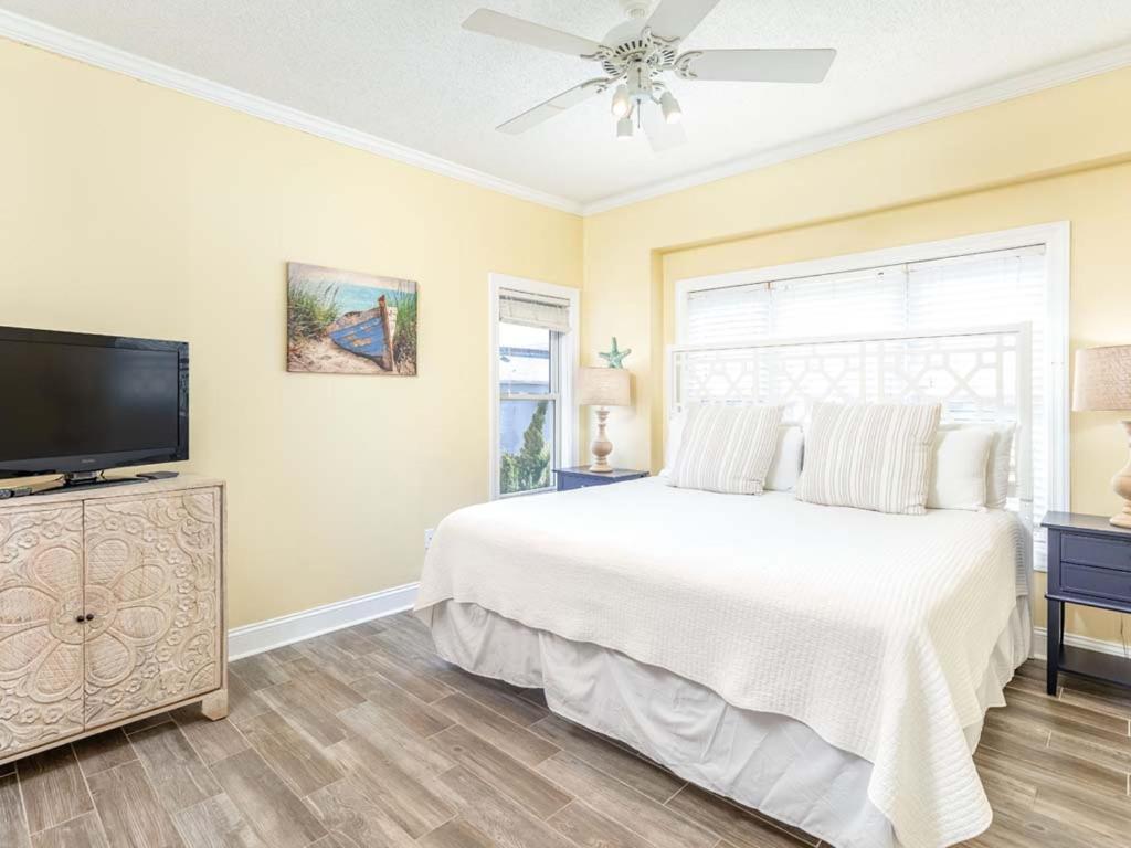 Sandpiper 207 Apartment *